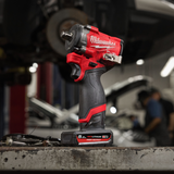 Cheie de impact Milwaukee M12 FUEL™ FCIWF12G3 compacta 1/2" + 2 acumulatori M12™ HIGH OUTPUT™ 5 Ah + incarcator M12 + cutie din plastic