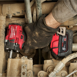 Cheie de impact Milwaukee M18 FUEL™ FIW2P12/F12 compacta 1/2" + 2 acumulatori M18™ 5 Ah + incarcator M18 + cutie din plastic